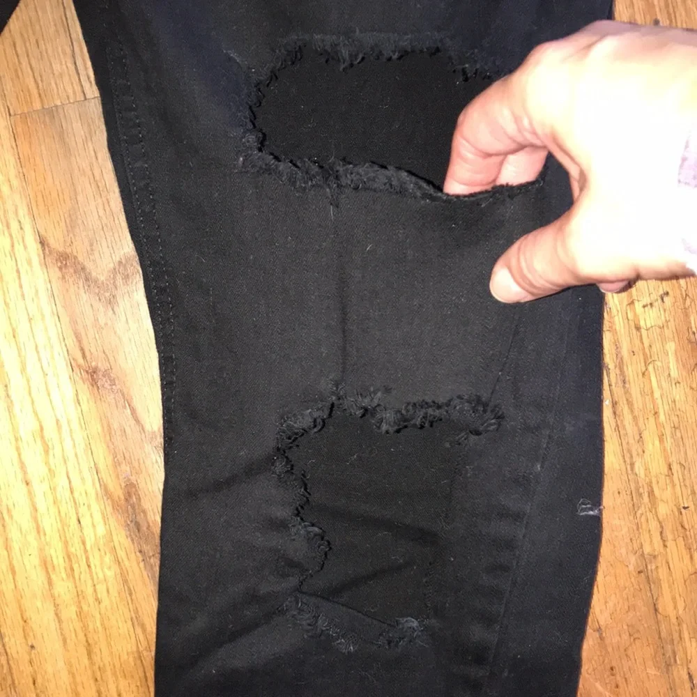 Wild Fable Distressed Jeans - Picture 2 of 7